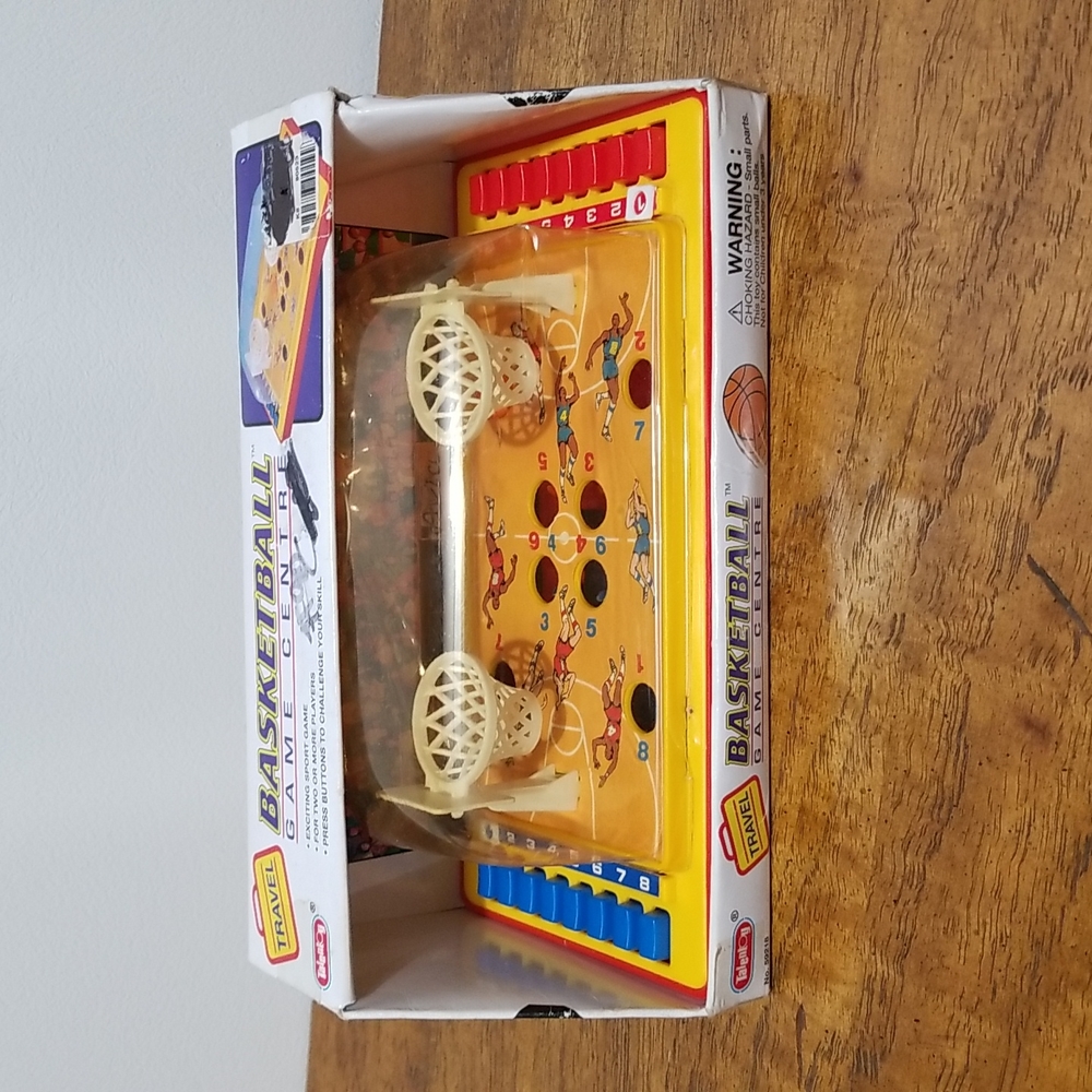 Vintage Travel Basketball Game Center Toy